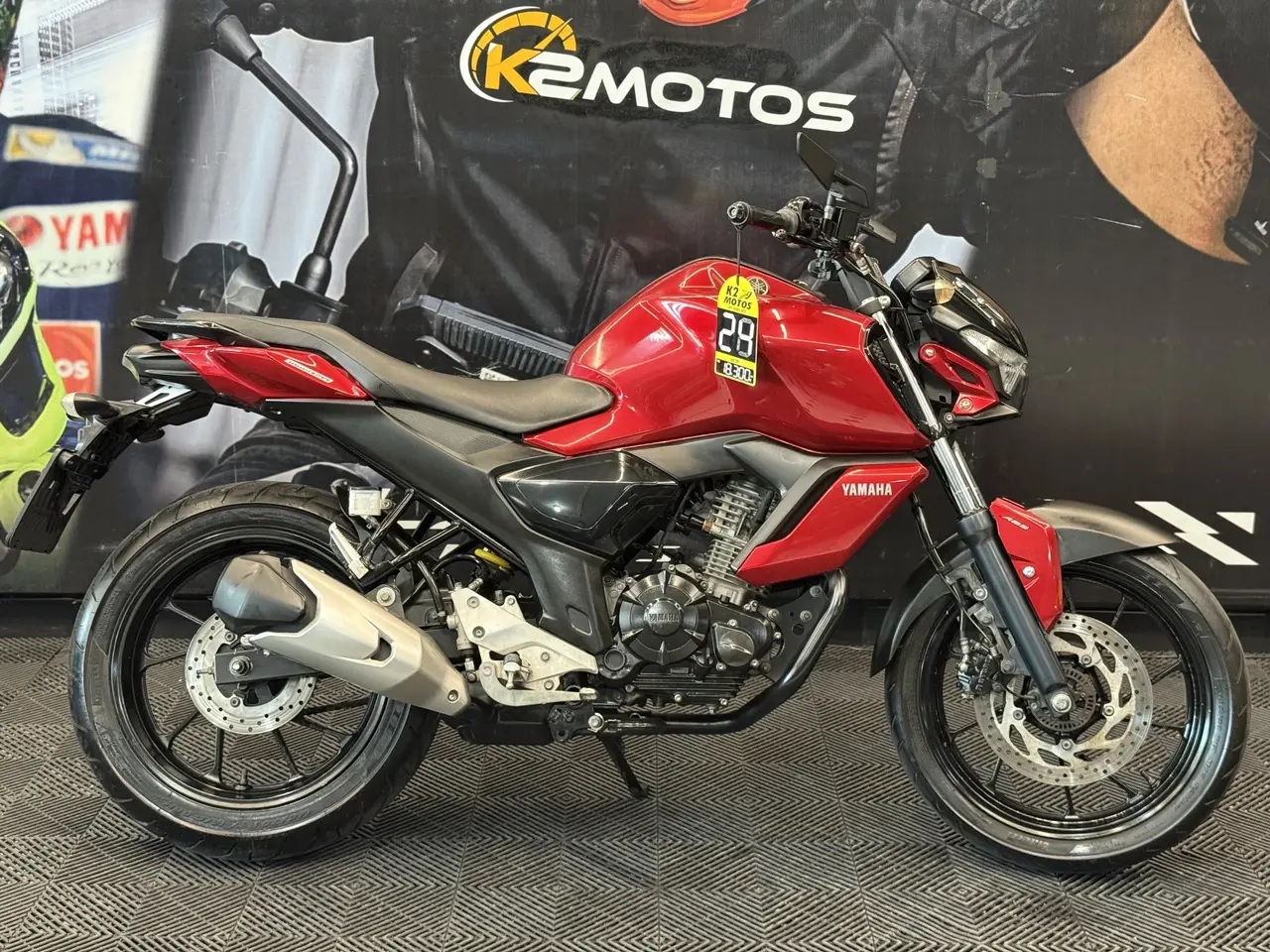 Yamaha FZ15 150 Fazer Flex 2024 Vermelho — foto 1 de 11
