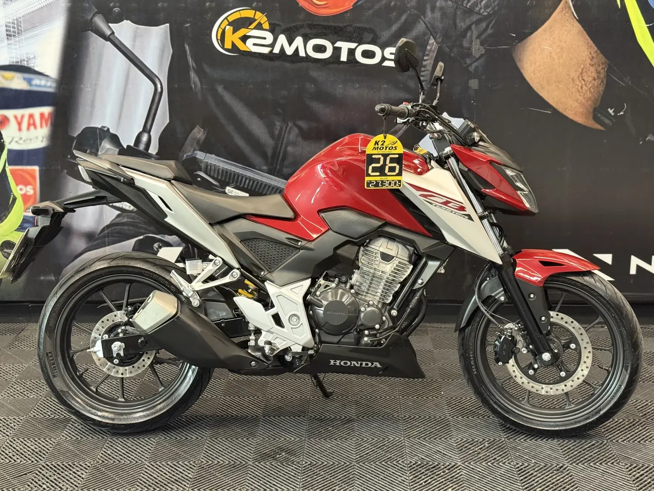 Honda CB 300F Twister ABS 2026 Vermelho — foto 1 de 12