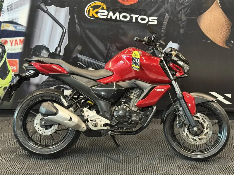 Yamaha FZ15 150 Fazer Flex 2024 Vermelho