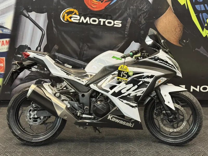 Kawasaki Ninja 300 2015 Branco